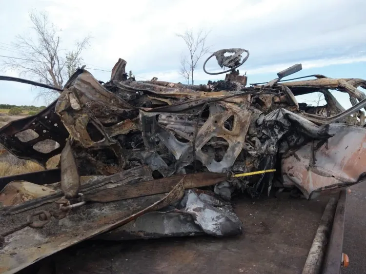 Cinco calcinados en choque