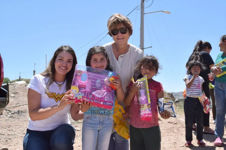 Celebra DIF-Municipal a los niños