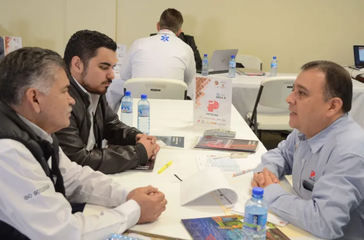 Realizan encuentro minero