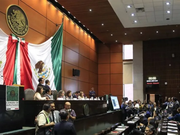 Diputados aprueban en comisiones reforma educativa