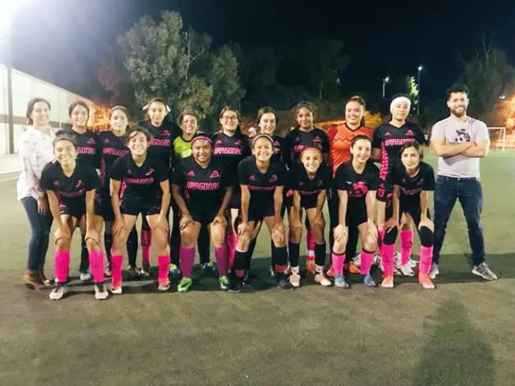 Dragonas se imponen al United