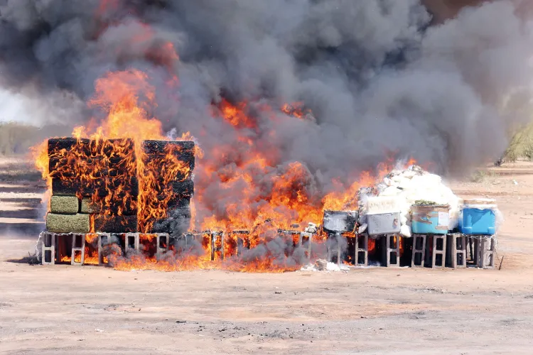 Incinera FGR “drogas duras”