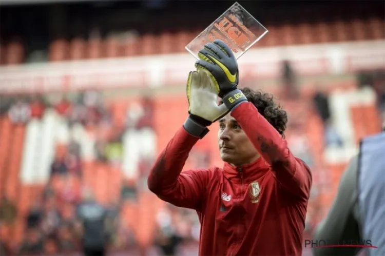 Las atajadas de Ochoa son reconocidas en Bélgica