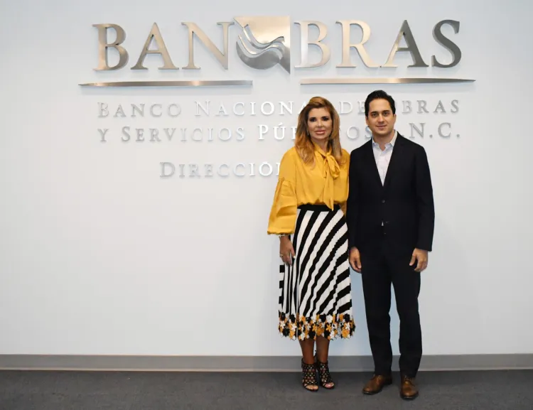 Avanza Gobernadora con Banobras proceso de compra-venta de estadios