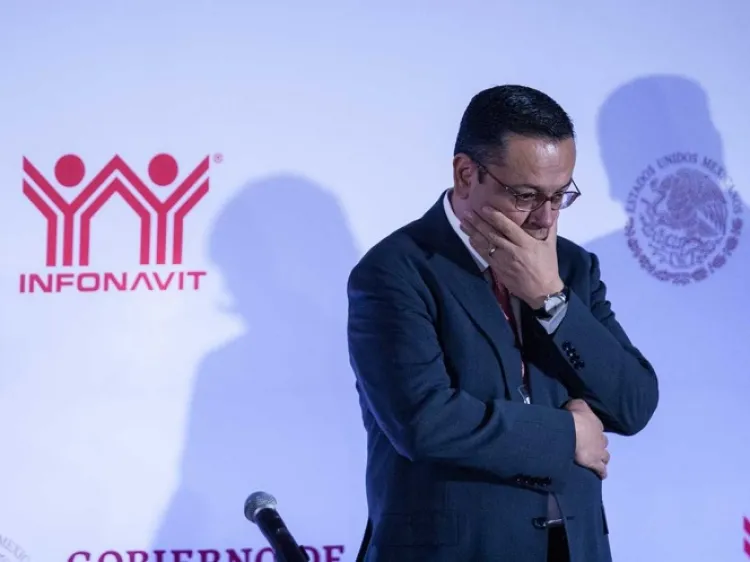 Exdirector del IMSS solicita reincorporarse al Senado