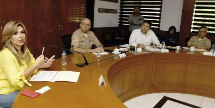 Preside mesa de seguridad