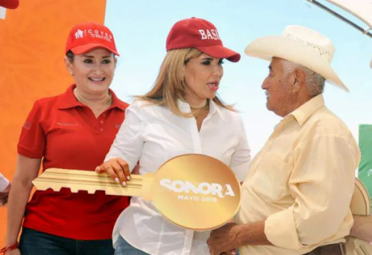 Entregará Gobernadora viviendas