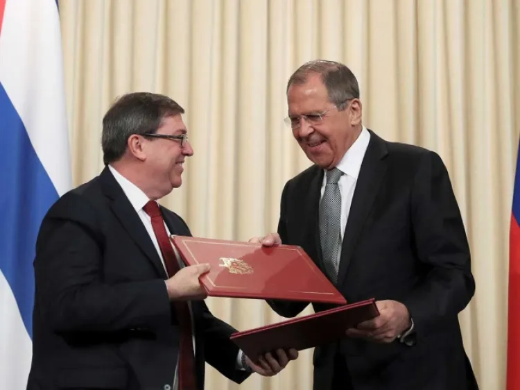 Cuba y Rusia se unen contra EU; refrendan apoyo a Maduro