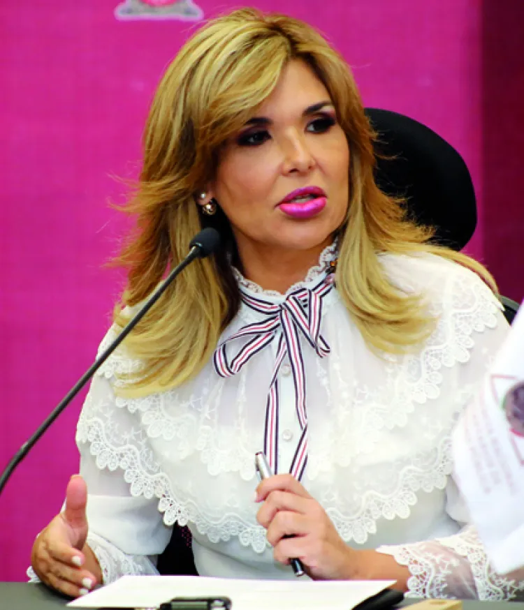 Apoya Gobernadora
a los universitarios