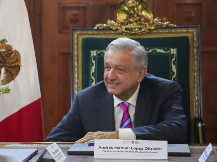 López Obrador recibe a gobernadores del PAN en Palacio Nacional