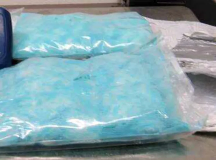 Llevaba niña droga a EEUU