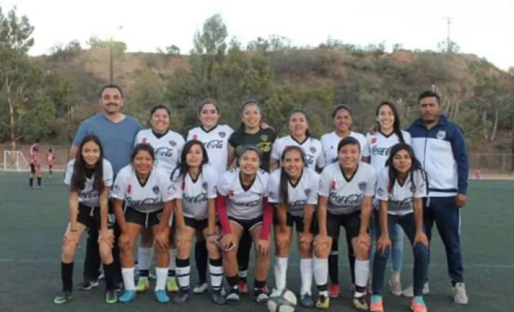 ARRANCA LA LIGUILLA DE SOCCER FEMENIL