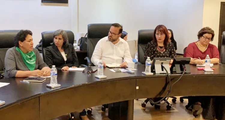 Buscan proteger a las mujeres