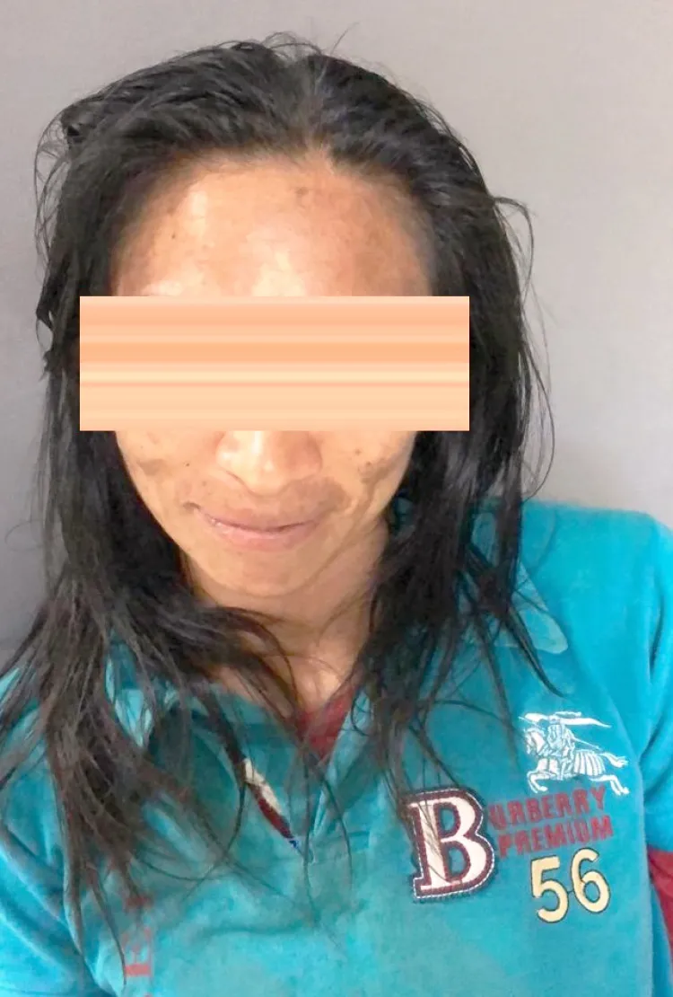 Detienen a mujer
con enorme cuchillo