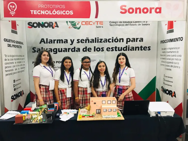 Destacan estudiantes nogalenses