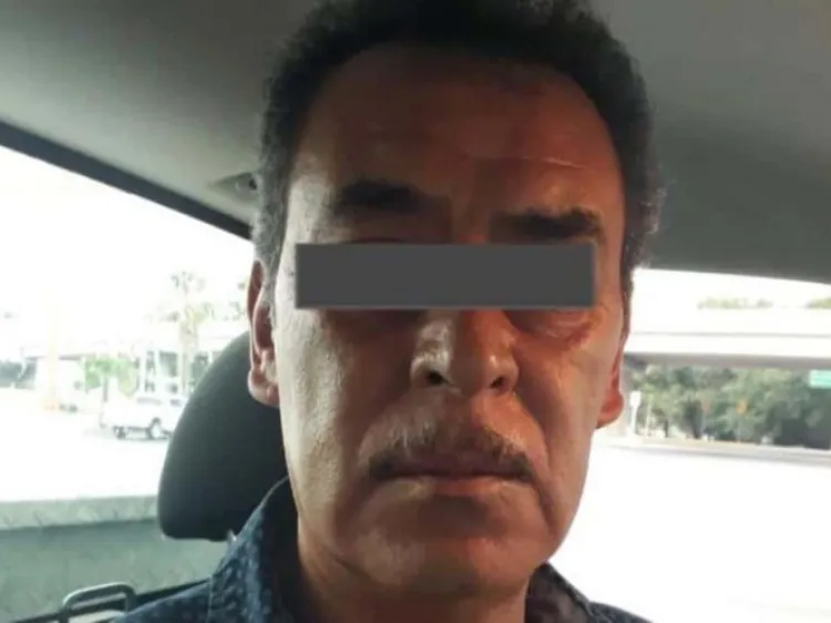 Cae profesor en Nuevo León; habría abusado de 8 alumnas