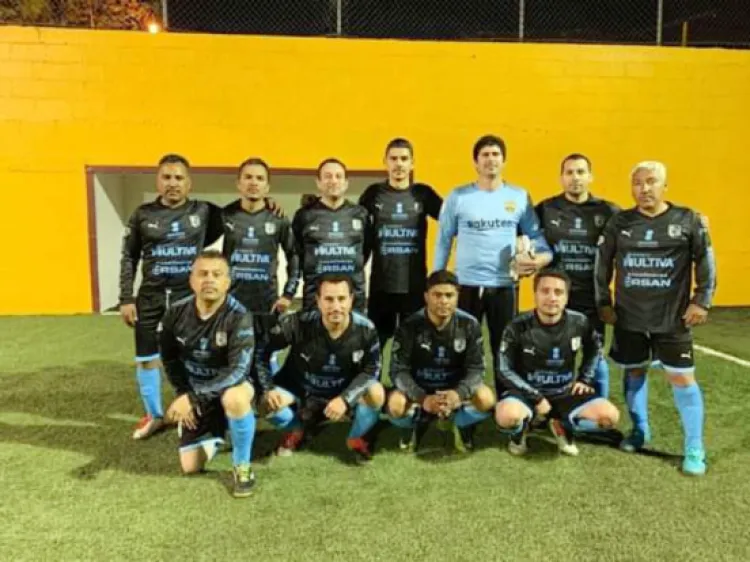 Guia Calderón victoria de Pioneros