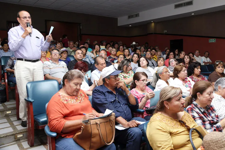 Realizan Consulta sobre pensionados en educación