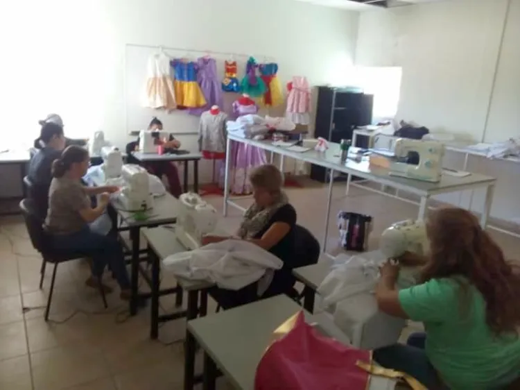 Presentan Centros Comunitarios resultados