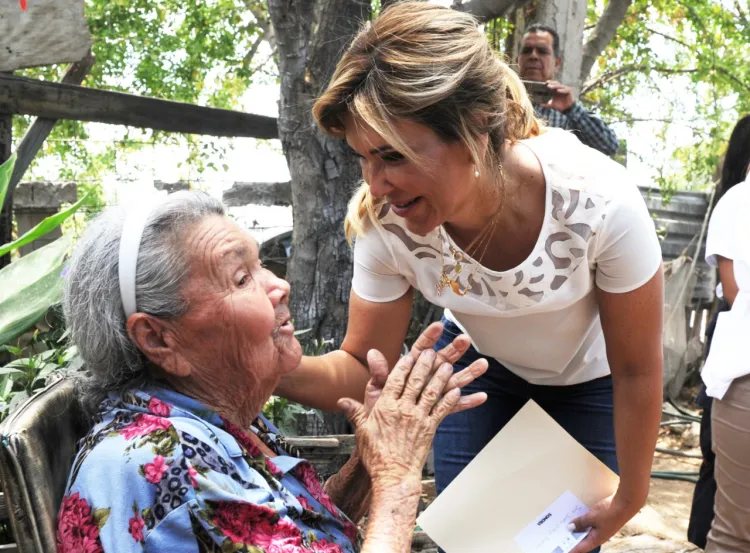 Lleva Gobernadora médico hasta casa de enfermos