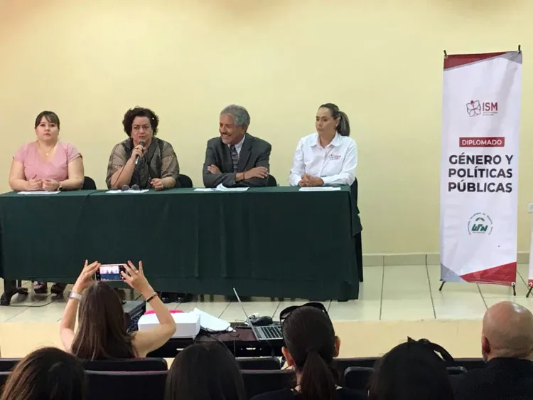 Realiza UTN diplomado