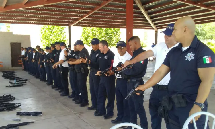 Capacita instructor de Colombia a municipales