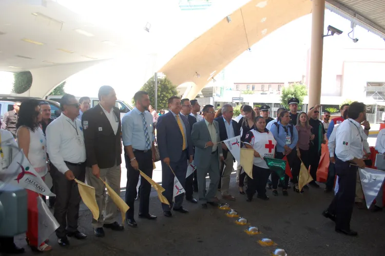 Banderazo al Programa Paisano