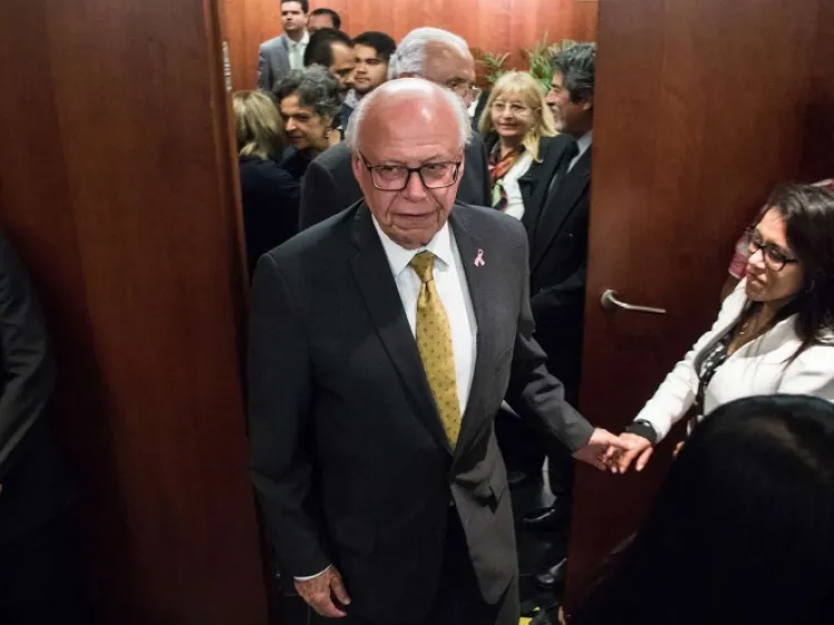 Deja José Narro Robles contienda y renuncia al PRI