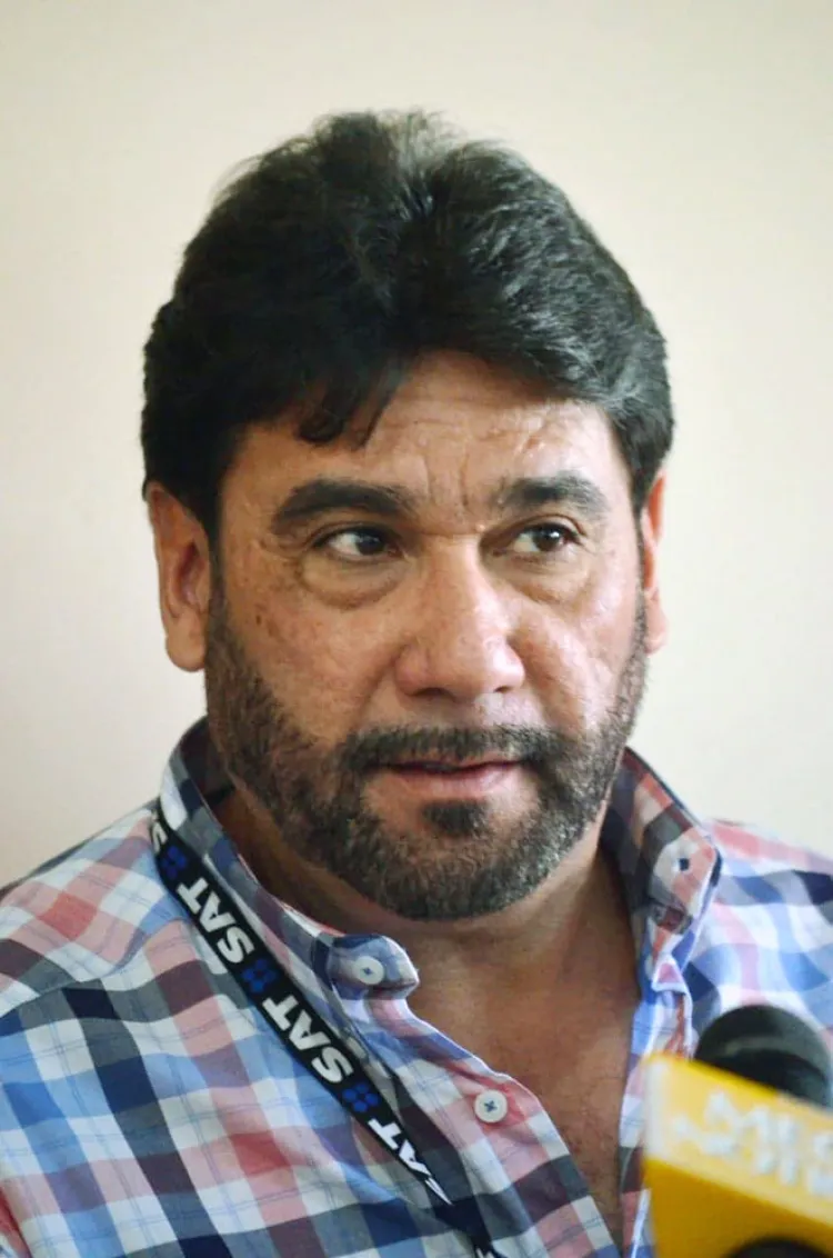 Informa Aduana sobre medidas a los paisanos