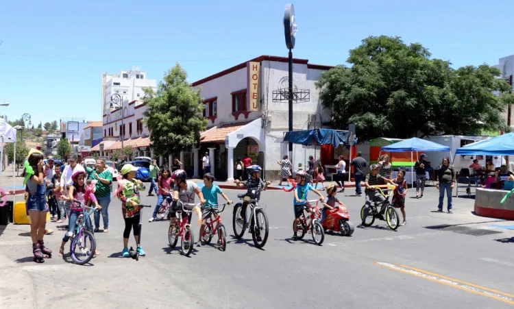 Se divierten nogalenses los domingos