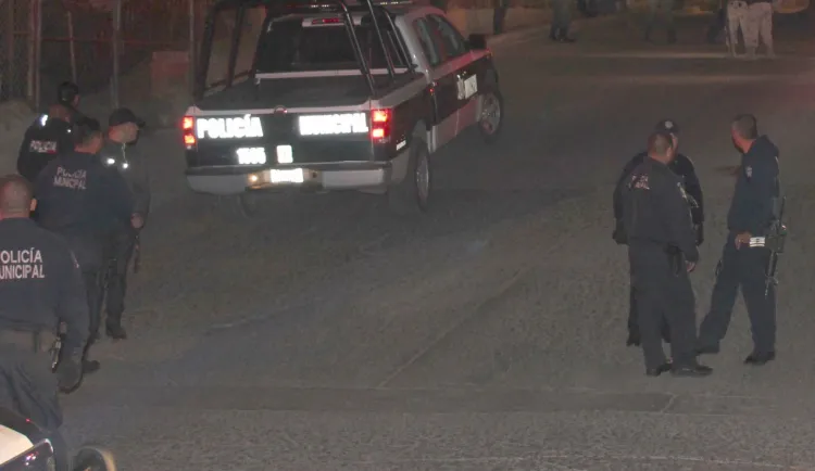 Había sido dado de baja y portaba credencial de policía