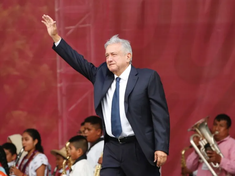Peso, moneda que más se ha fortalecido en el mundo: López Obrador