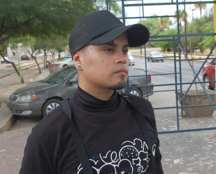 Cambian imagen de puente con murales