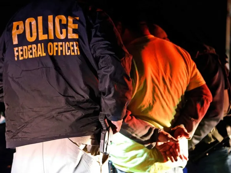 Redadas inician el fin de semana en 10 ciudades: Trump