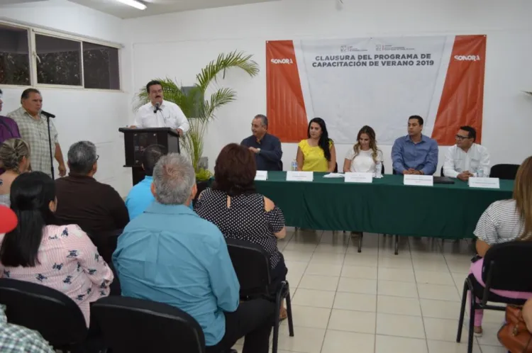 Capacita Icatson a trabajadores de la SEC