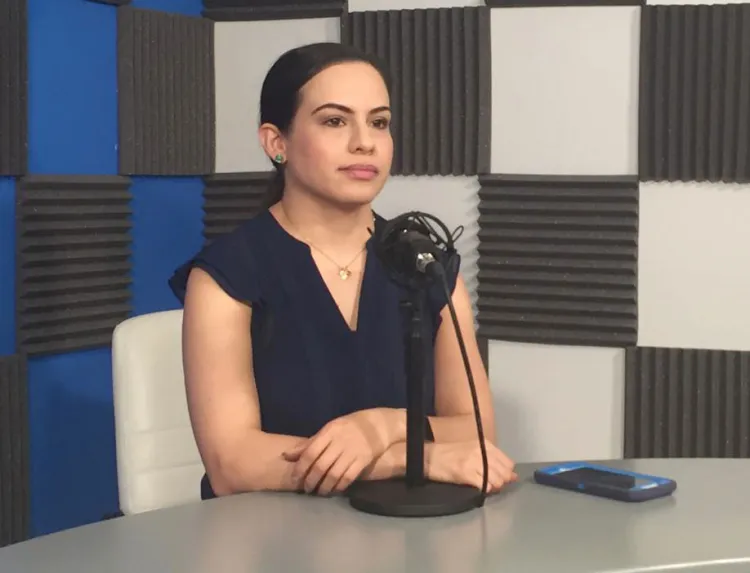 Llaman a no dejar niños al interior de vehículos