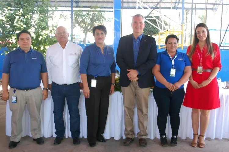 Celebra Amphenol Optimize 35 Aniversario