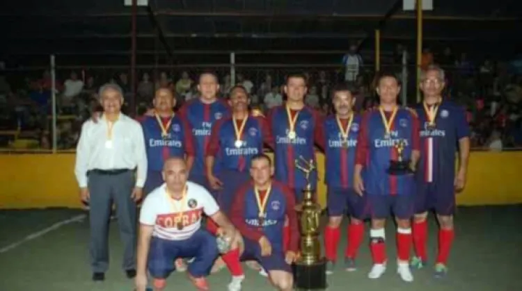 Cobras es el nuevo equipo Campeón 