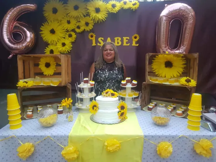 María Isabel festeja rodeada de cariño