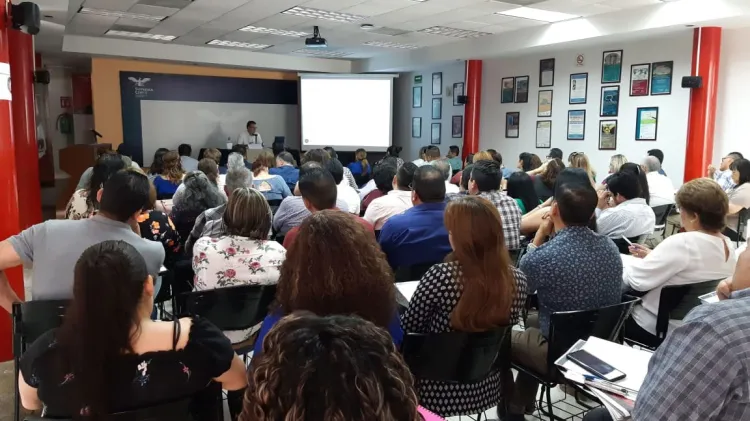 Brinda la SEC capacitación