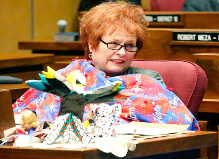 Critican a legisladora por declaraciones