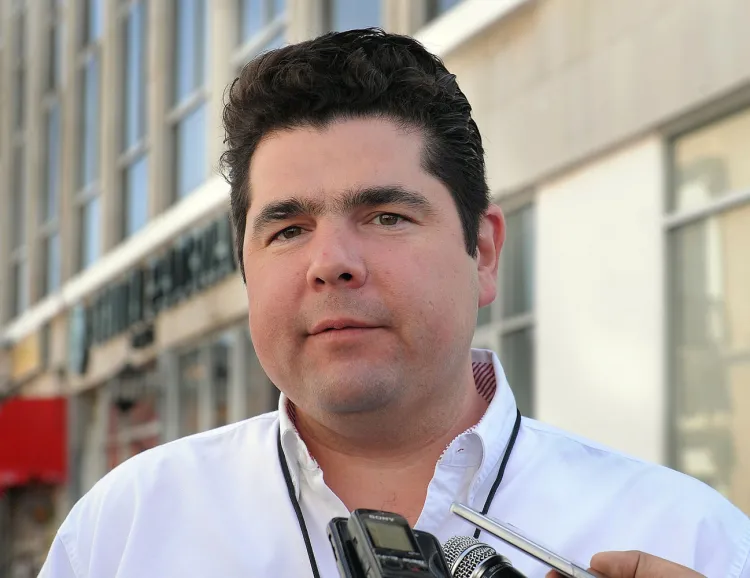 Atiende a contribuyentes la Agencia Fiscal Móvil