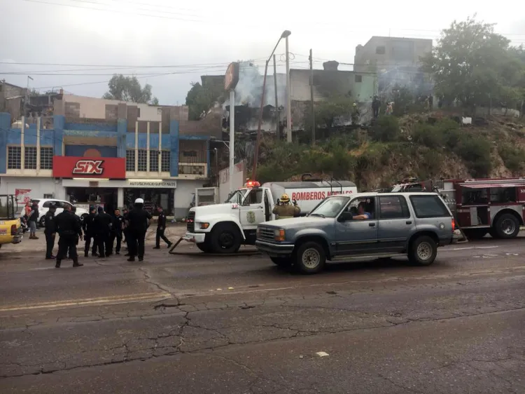 Rescatan a madre e hija