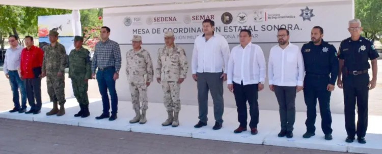 Decomisan vehículos blindados