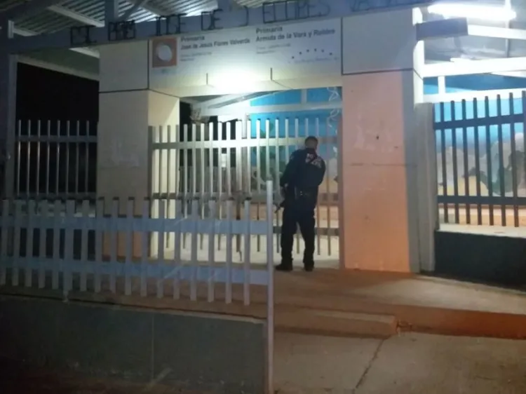 Aumenta vigilancia en escuelas locales