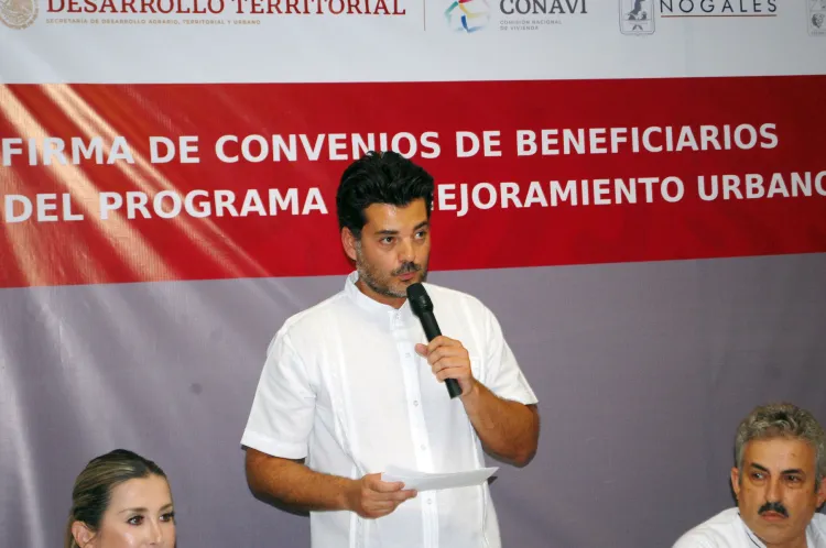 Firma Alcalde Pujol convenio