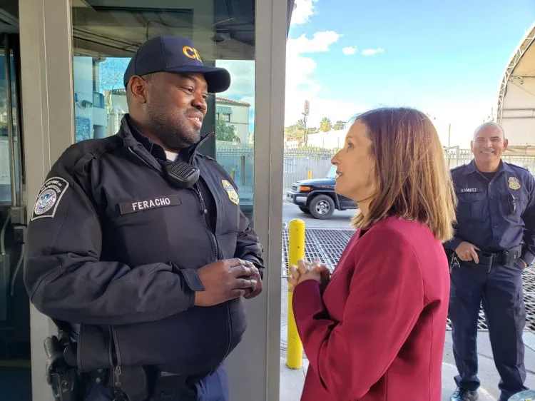 Visita Arizona Secretario de Seguridad Nacional