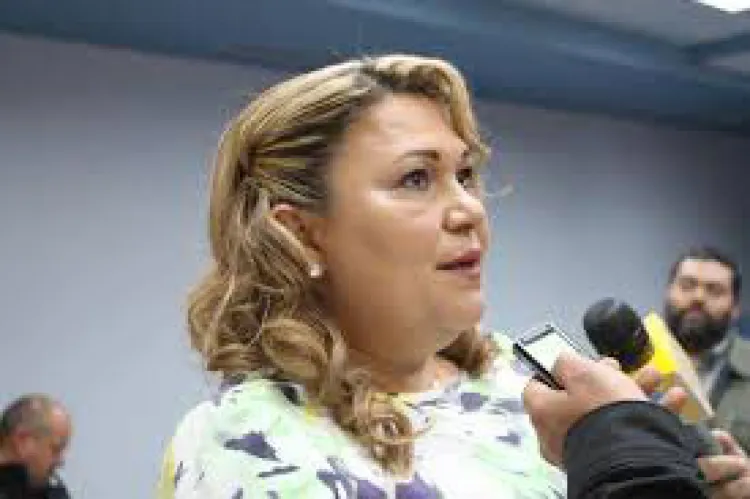 Aclara Diputada Local situación sobre beca