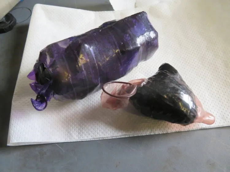 Detienen a jovencita estudiante con droga