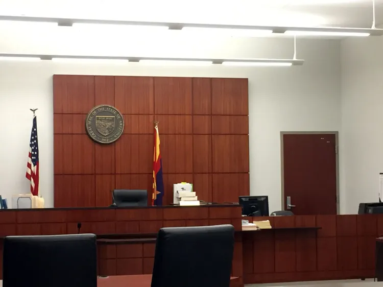 Detienen a ocho por lavado de dinero